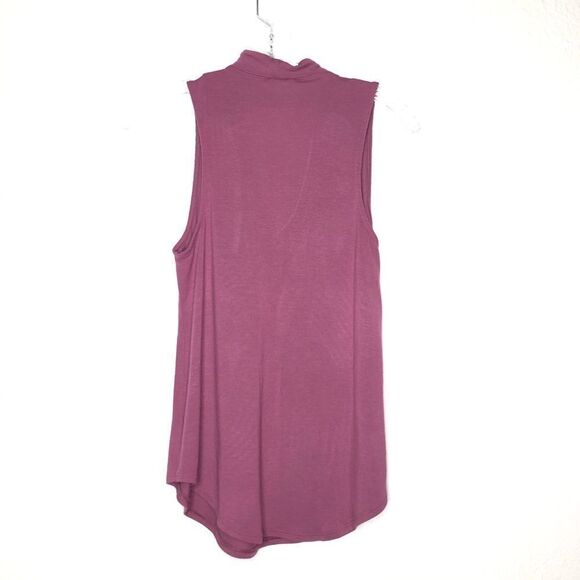 EXPRESS Mock Neck Tank Top - Picture 2 of 4